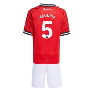Fotbalové Dres Manchester United Harry Maguire #5 Dětské Domácí Oblečení 2025-26 Krátký Rukáv (+ trenýrky)